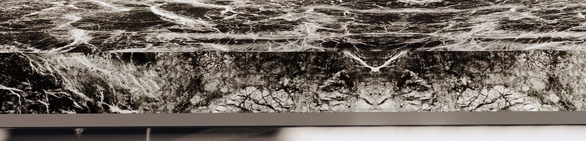 Veined stone