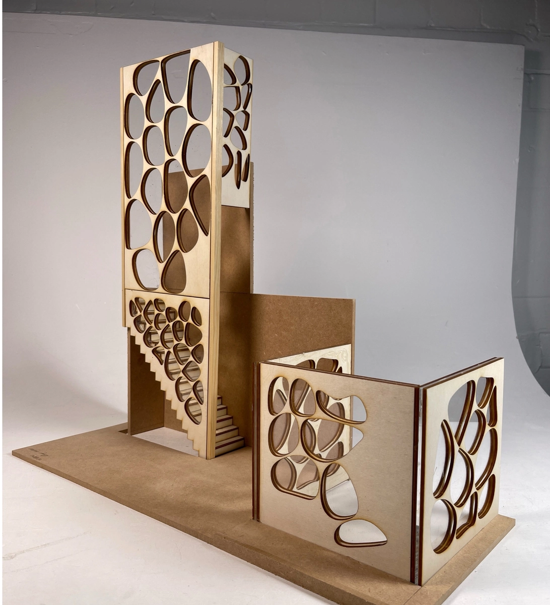 1:20 model: staircase, tall screen and corner screen